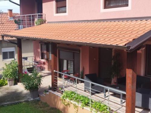 Apartment & Rooms Aleksandar Hotel in Serbia