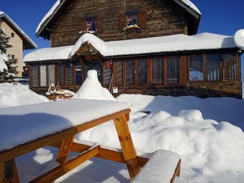 Planinarski dom "Tornik" Zlatibor Hostel in Zlatibor