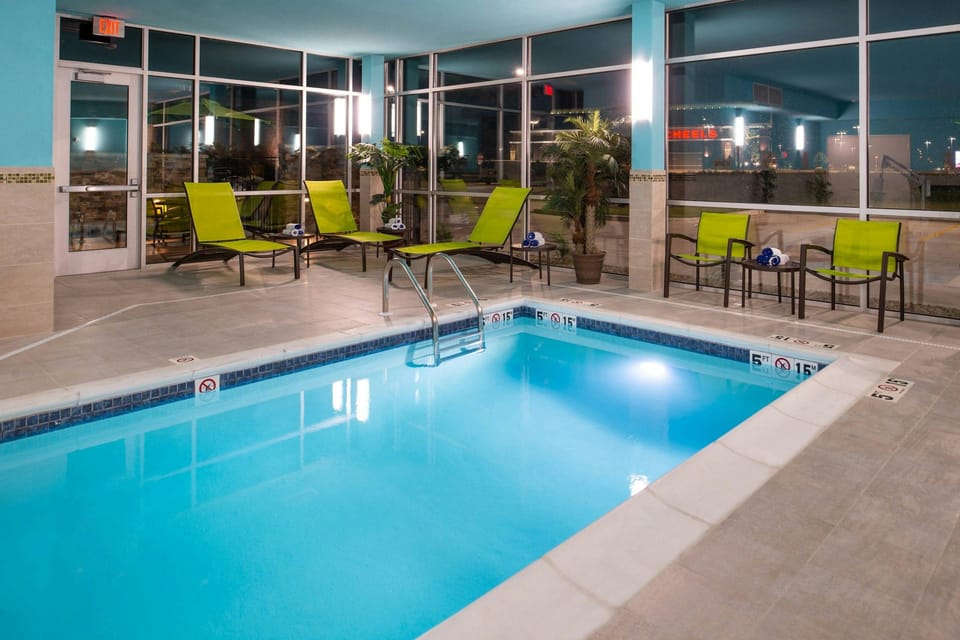 SpringHill Suites by Marriott Springfield Southwest Hotel in Lake Springfield