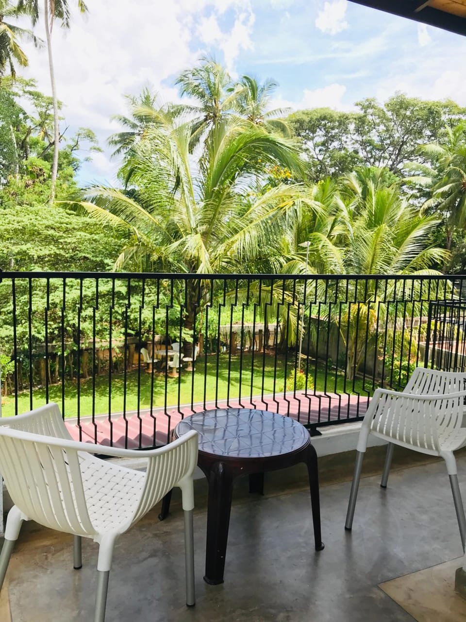 RUWINSONS Canal Garden Hotel in Sri Lanka
