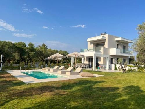Elia Luxury Villas by Eliamare Hotel in Halkidiki