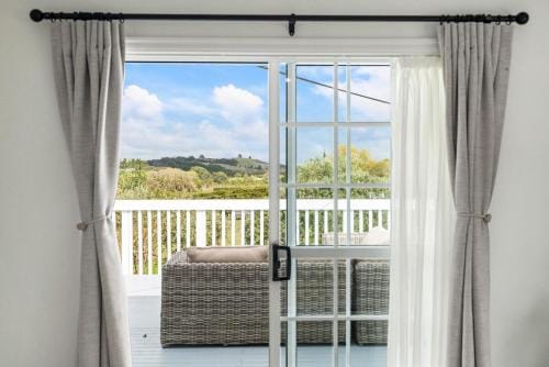 Pine Hill Cottage -Auckland Hotel in Waikato