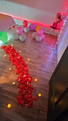 L'Inattendu Love Room Hotel in Aix-en-Provence