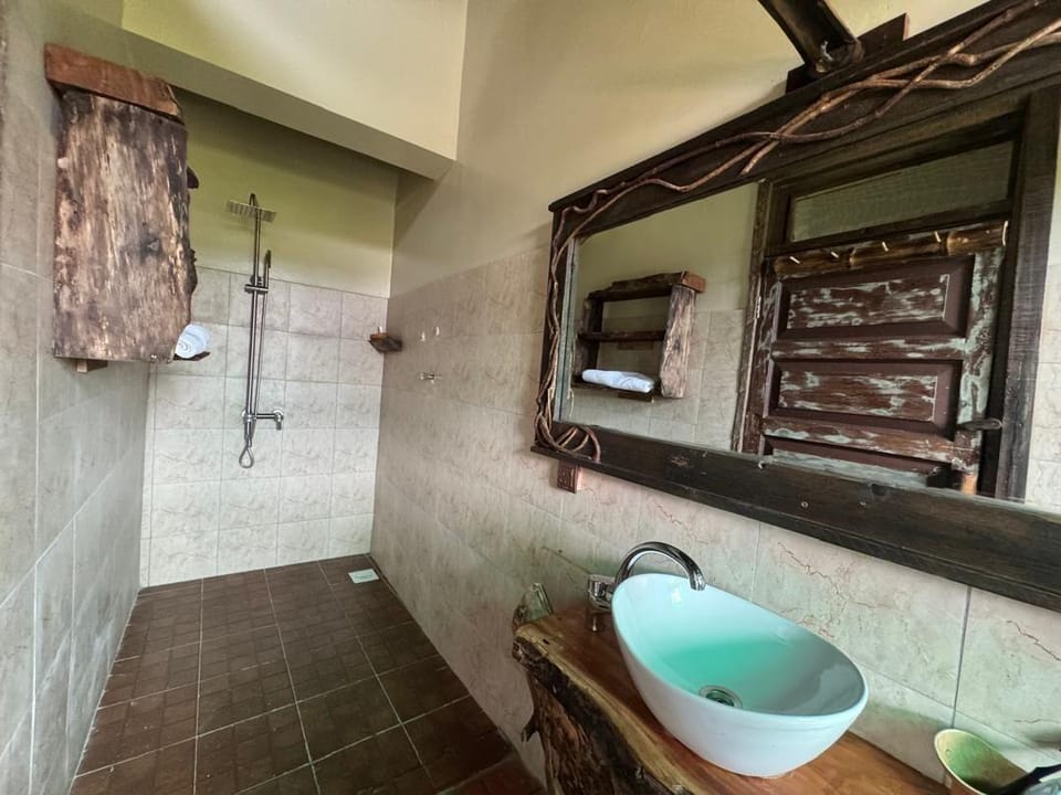 La Roza Resort Masaka Hotel in Uganda