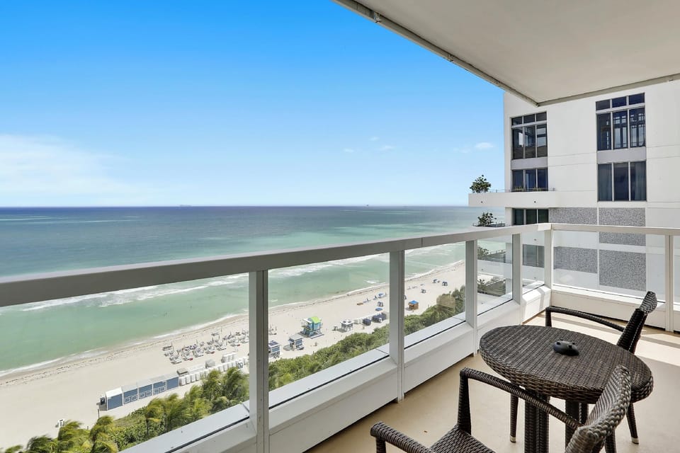 Residences in Sorrento & Tresor Miami Beach Hotel in Miami Beach