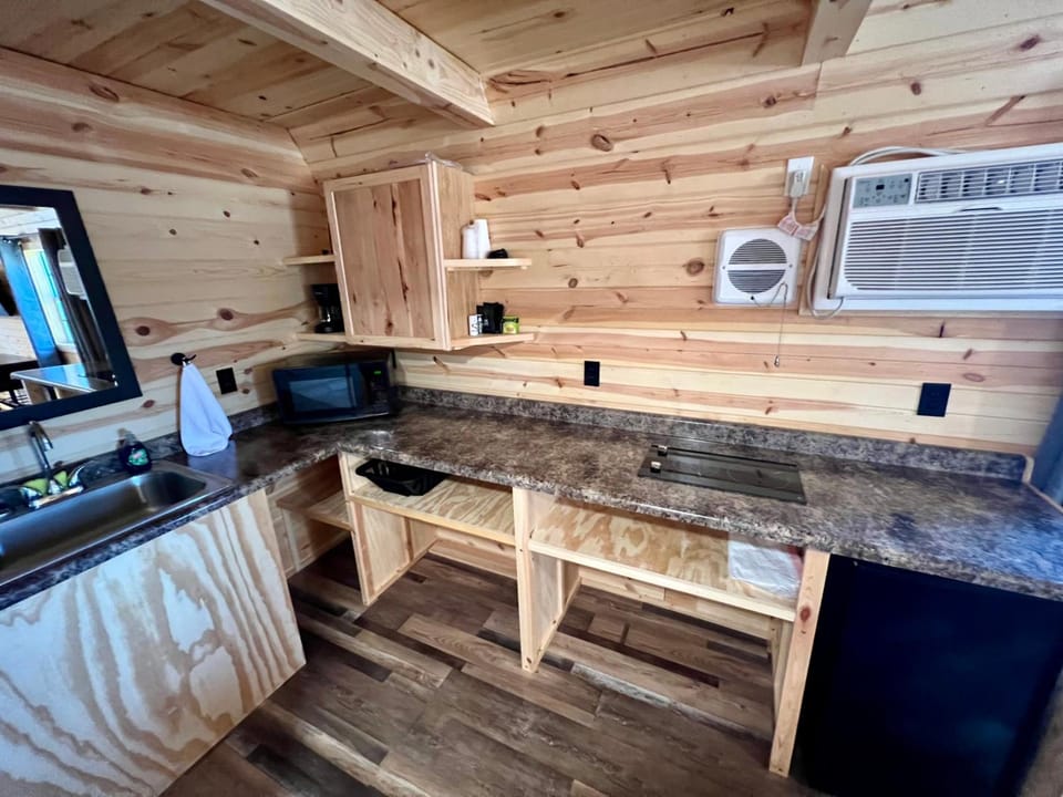 Pine Haven Lodging Lodge in Pennington County