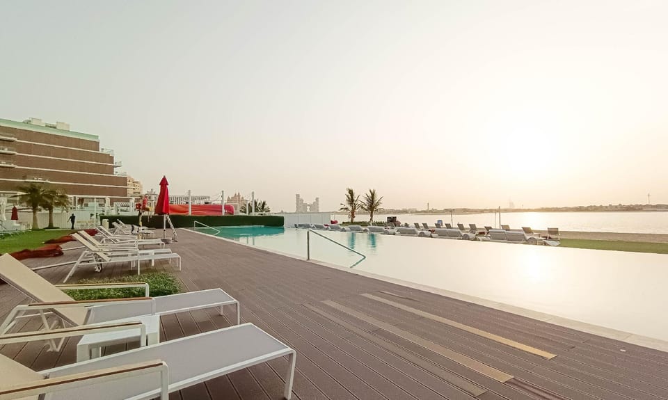 LUX The Elegant Palm Beach Suite Hotel in Dubai