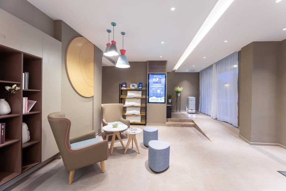 Home Inn Neo Kunshan Qiandeng Ancient Town Hotel in Shanghai