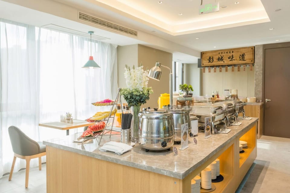 Home Inn Neo Xuzhou Yunlong Wanda Medical University Metro Station Hotel in Jiangsu