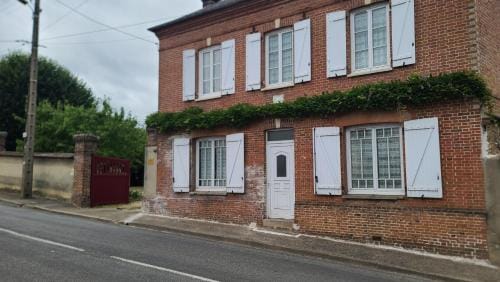 Chambre d'hotes Les Glycines et petit dejeuner Hotel in Normandy