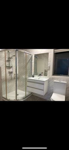 Botany Holiday Home Hotel in Auckland