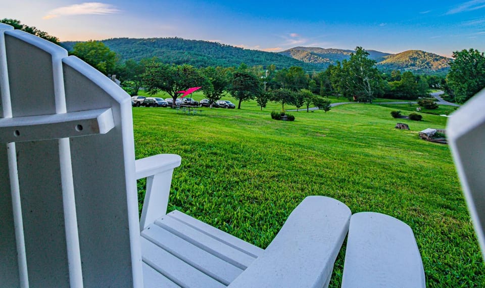 Graves Mountain Farm & Lodges Lodge in Shenandoah Valley