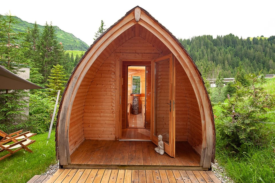 Alpine Lifestyle Berghotel Madlener Hotel in Fontanella