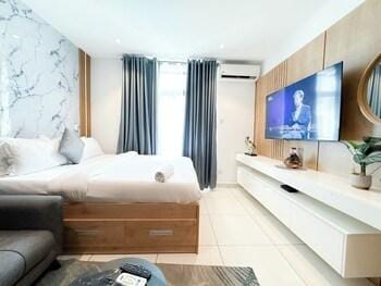 Embassy Gardens Haven Hotel in Accra
