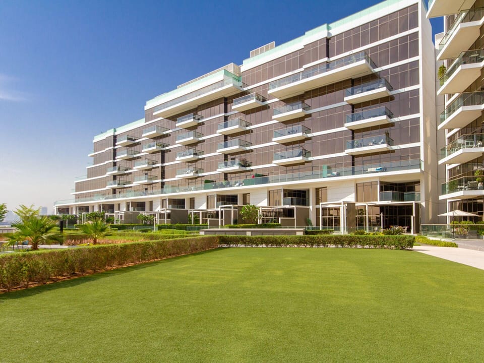 Bespoke Residences - Th8 Palm Jumeirah Hotel in Dubai