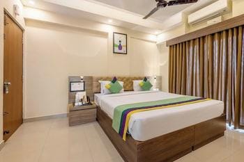Treebo Sky City Grand Hotel in Mangaluru