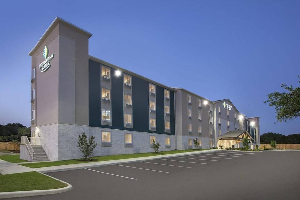 WoodSpring Suites San Antonio Stone Oak Hotel in San Antonio