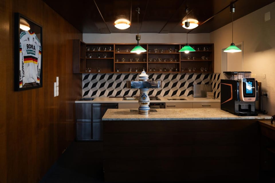 Velotique Hotel Angelika - Self-Check-in Hotel in Bregenz