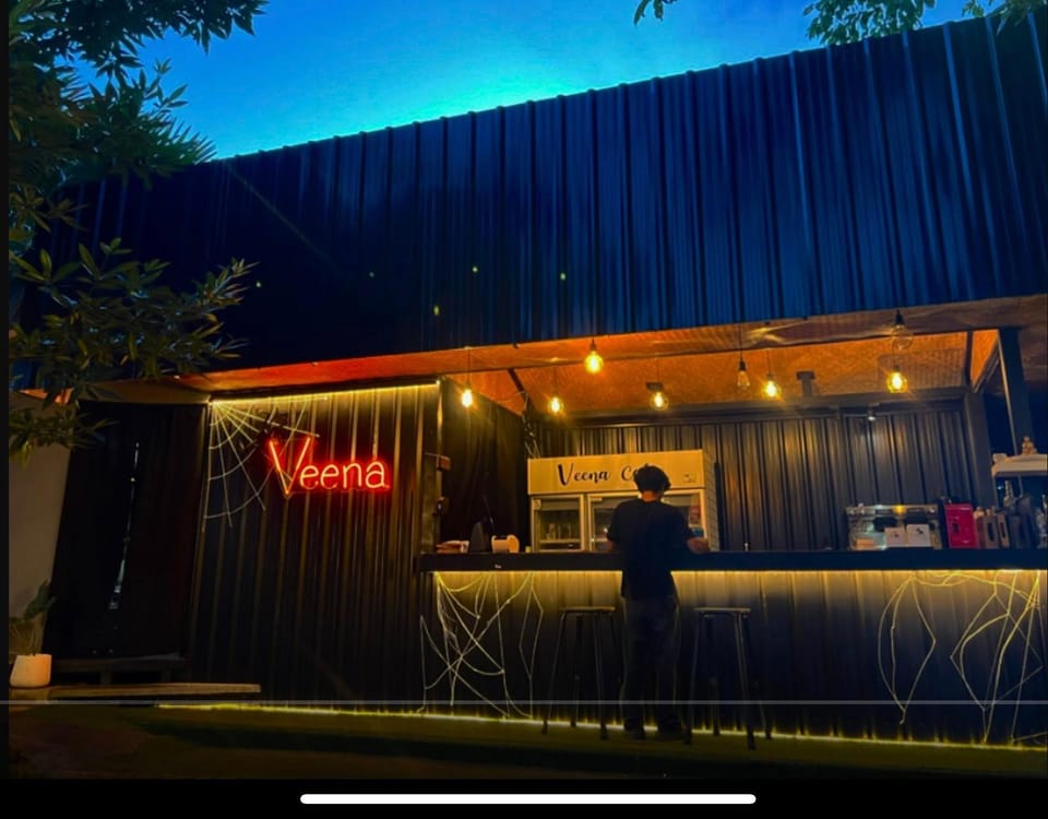 Veena Cafe Resort in Laos