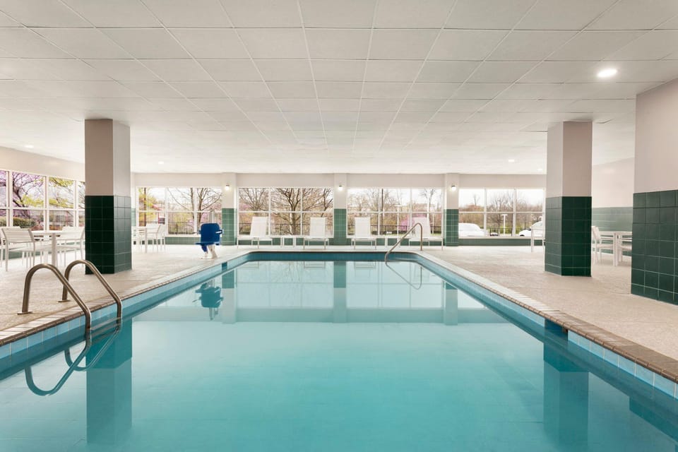 Comfort Inn & Suites Nashville Franklin Cool Springs Hotel in Brentwood