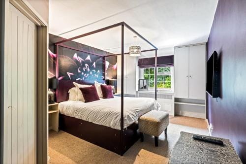 The Set Room Hotel in Wycombe District