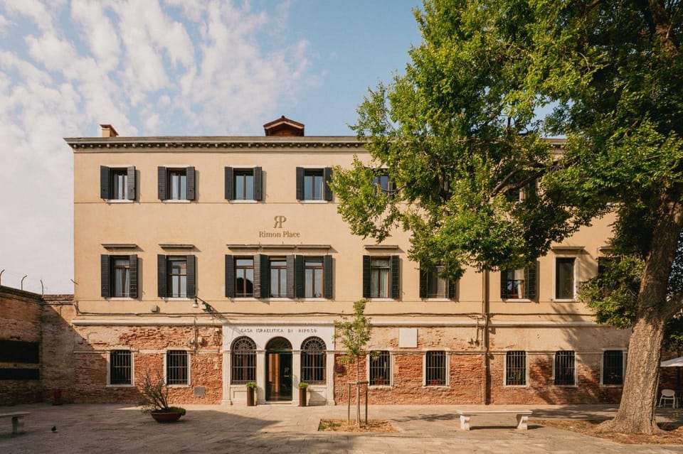 Rimon Place Kosher Hotel in Venice