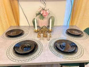 Charming 1st Floor Apartment in West Ealing Hotel in London Borough of Ealing