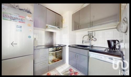 Chambre chez raissa, pieces communes partagees 2 Hotel in Montigny-le-Bretonneux