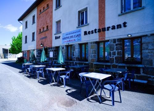 Auberge Des 3 Lacs Inn in Auvergne-Rhône-Alpes