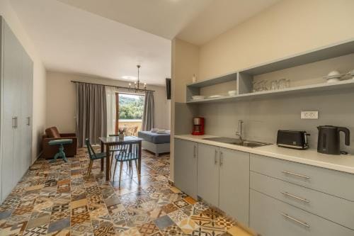 Altirina Studios Hotel in Almyrida