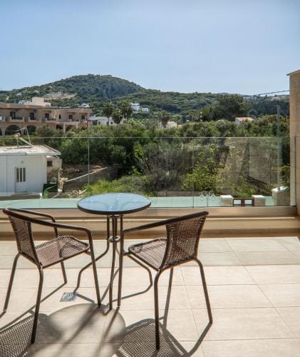 Altirina Studios Hotel in Almyrida