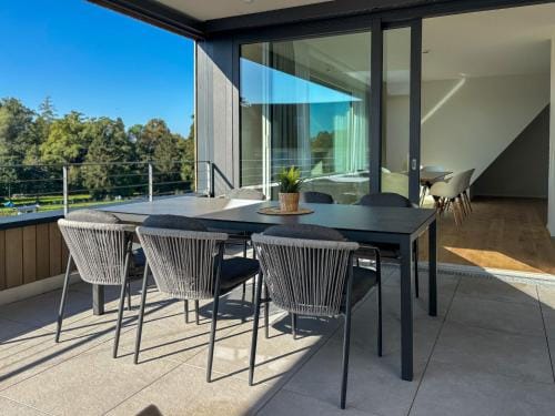 SEVINA APARTMENTS by traubeamsee Hotel in Friedrichshafen