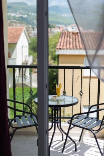 Apartments Sunrise Hotel in Dubrovnik-Neretva County