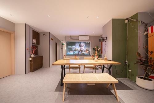 Dengba Inn-Shanghai Caohejing Hechuan Road Subway Station Branch Hostel in Shanghai