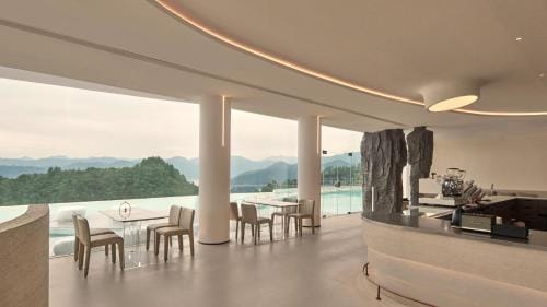 屿言-悬崖湖景民宿 Lodge in Hangzhou