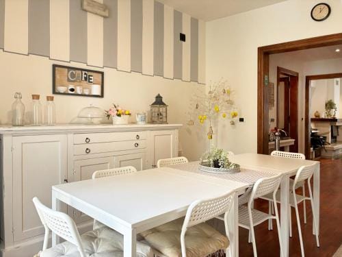 Holihome - La Suite dei Fiori Hotel in San Benedetto del Tronto