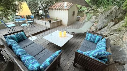 Le cabanon du Faron une chambre d hote dans un jardin Hotel in Toulon