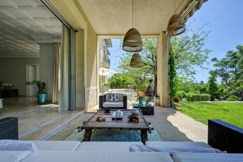 Chambres d'hotes - Nimes - Villa des roses Hotel in Nimes