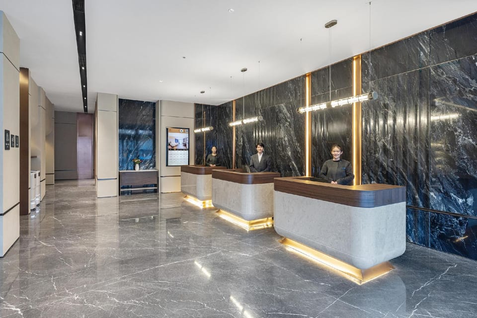 Atour Hotel Xuzhou Xinyi Railway Station Gongyuan Road Hotel in Jiangsu