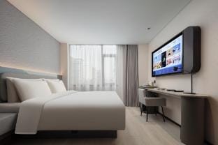 Atour Light Hotel Yangzhou Wenchang Pavilion Shouxihu Road Hotel in Jiangsu