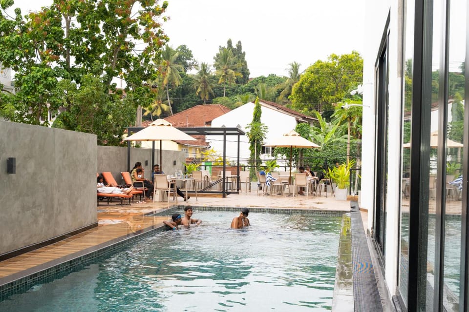 OYO 117 Saninro Residencies Hotel in Western Province