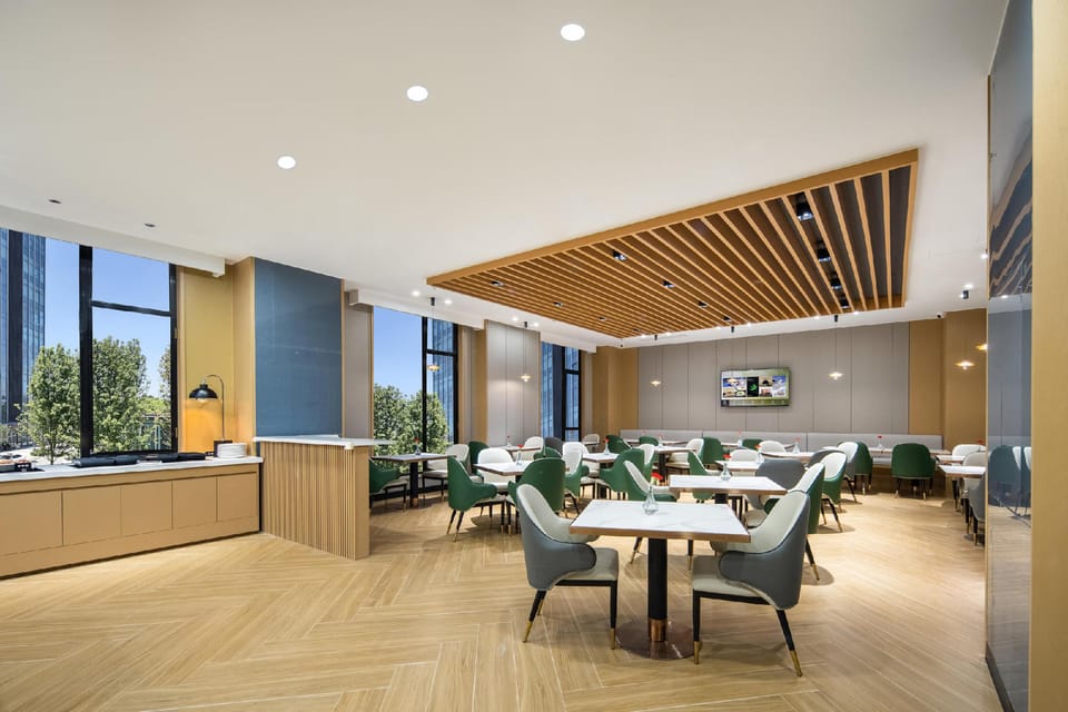 Atour X Hotel Zhenjiang Jinshan Temple Changjiang Road Hotel in Jiangsu