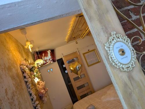 La Whiteroom de l'Artois Hotel in Hauts-de-France