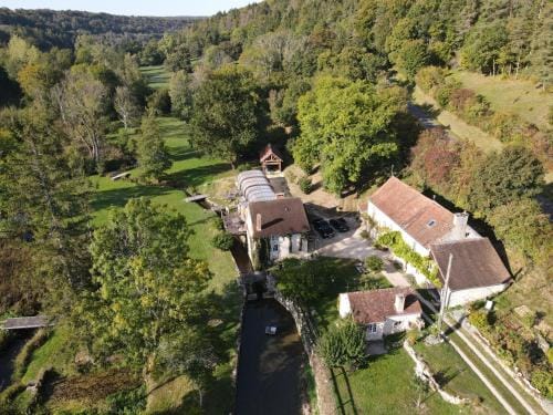 Le moulin de Saint Germain Hotel in Bourgogne-Franche-Comté