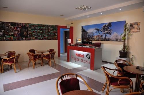 Hostel Paparazzo & Apartmans Hostel in Timiș County