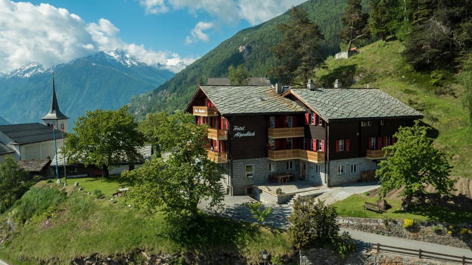 Hotel Alpenblick Hotel in Canton of Valais