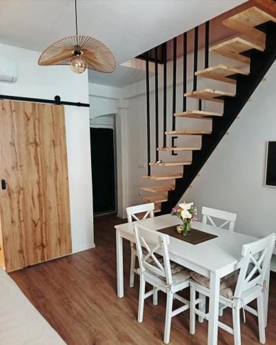 Apartments and rooms with parking space Komiza, Vis - 24523 Hotel in Komiža