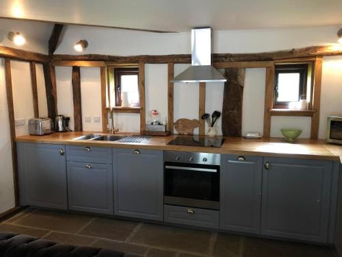 Bank Farm Apartments Hotel in Wycombe District