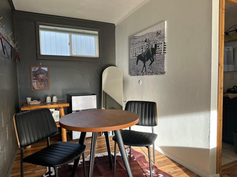 Elk Antler Inn Hotel in Thermopolis