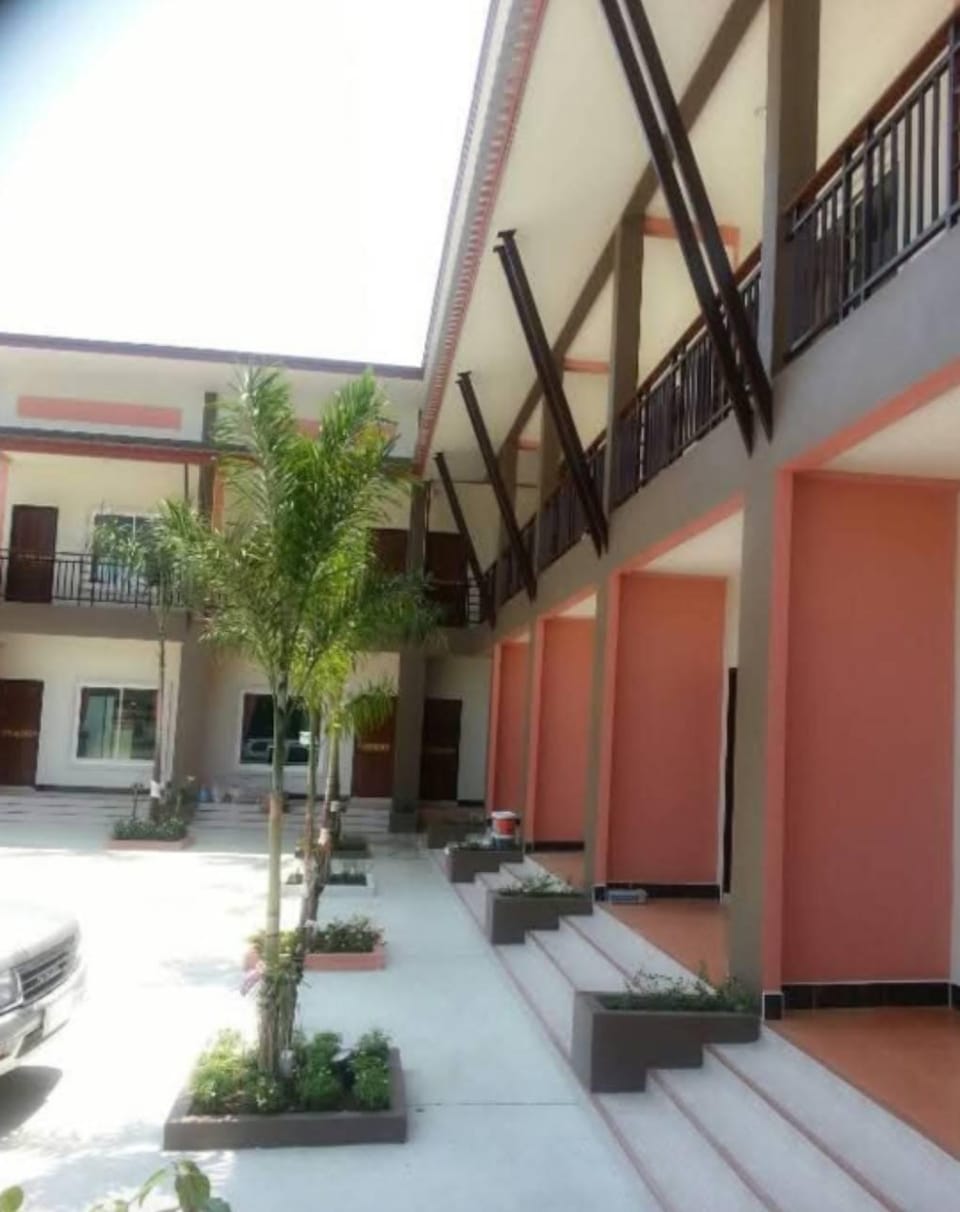 Wan Smile Resort Inn in Chalong